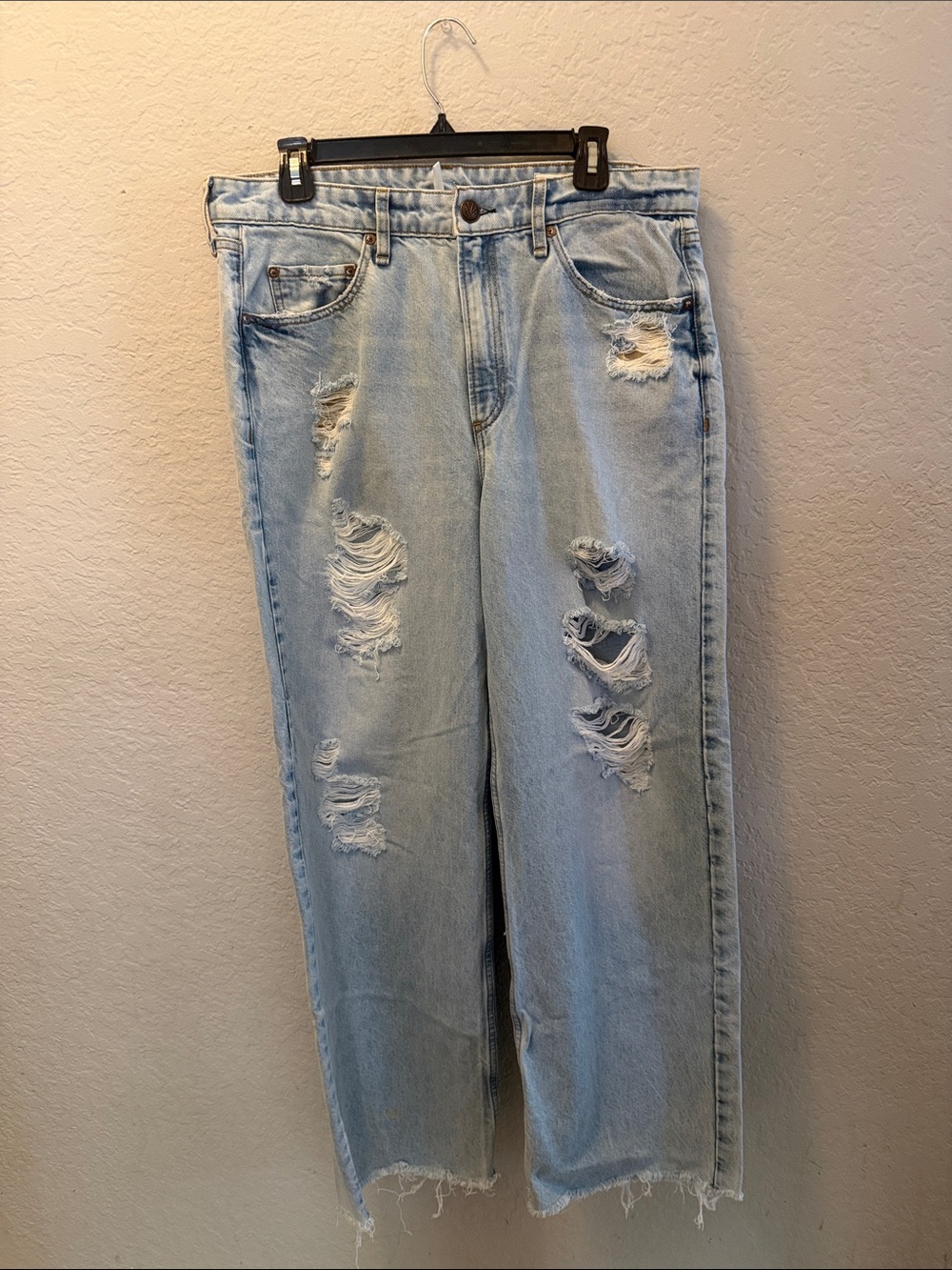 Rag & Bone Logan Mid-Rise Wide Leg Distressed Light Washed Jeans